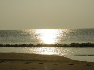 Strand zonsondergang